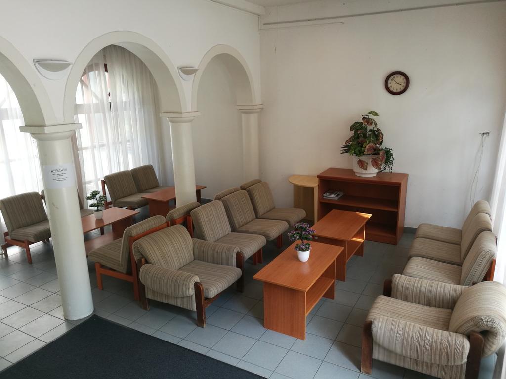 Sio Hostel Сиофок Екстериор снимка