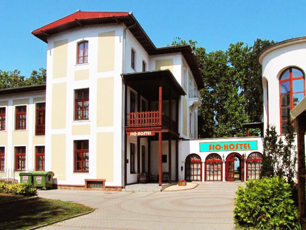 Sio Hostel Сиофок Екстериор снимка